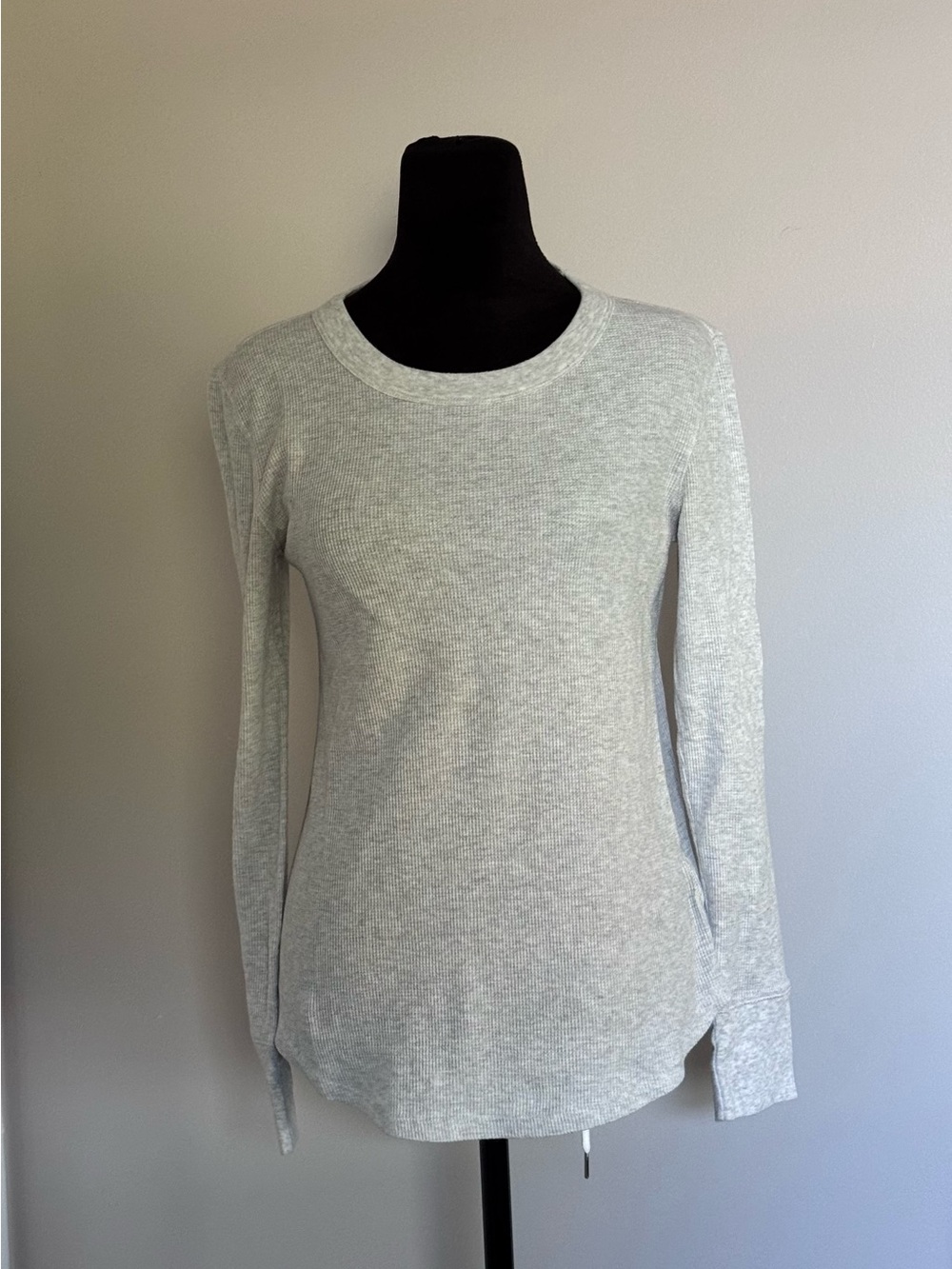 GAP Textured Waffle-Knit Top in Light Gray